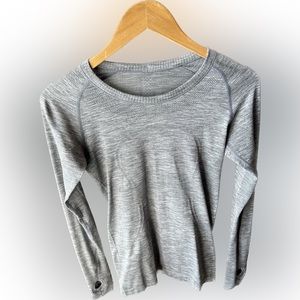 Lululemon Swiftly tech 2.0 longsleeve tshirt with thumb holes Women’s size 6